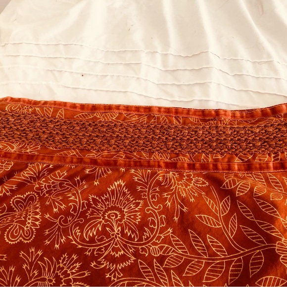 Very pretty, rust color boho a line skirt - Picture 3 of 7